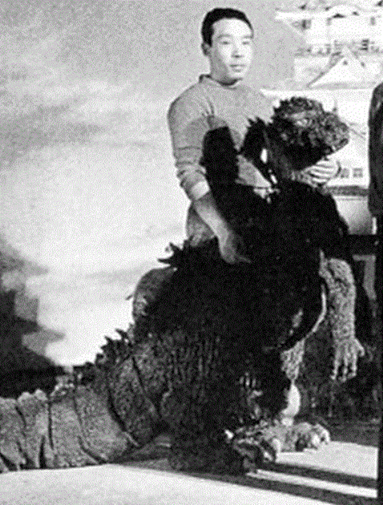 Imagen de Haruo Nakajima con el traje de Godzilla